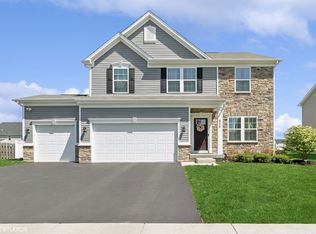 855 Sunburst Ln, Gilberts, IL 60136