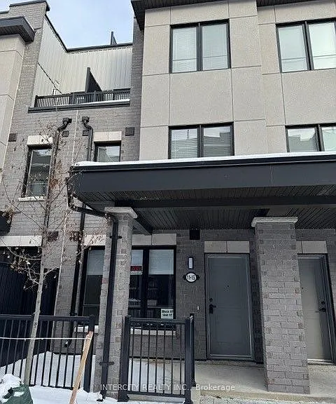 11 Baynes Way #15 — Photo 1