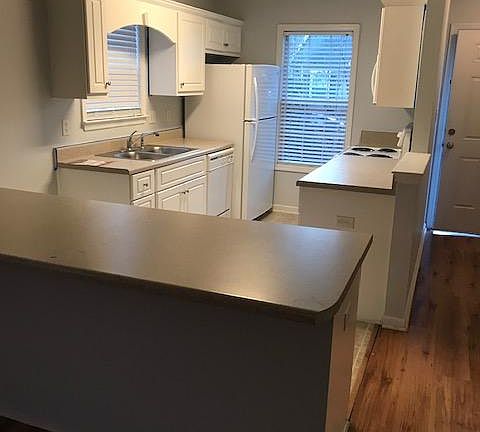 3rd image of 6050 Sanibel Dr