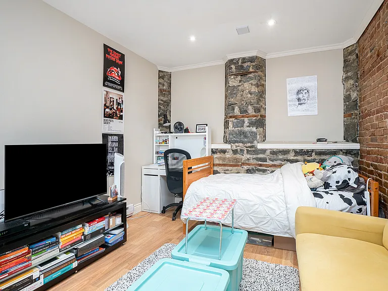 329 Johnson St #2 — Photo 7
