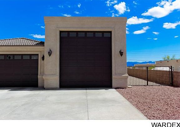 3rd image of 2848 Palo Verde Blvd S