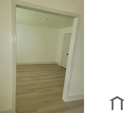 3 bed, 1611 sqft, $2,100 — Photo 3