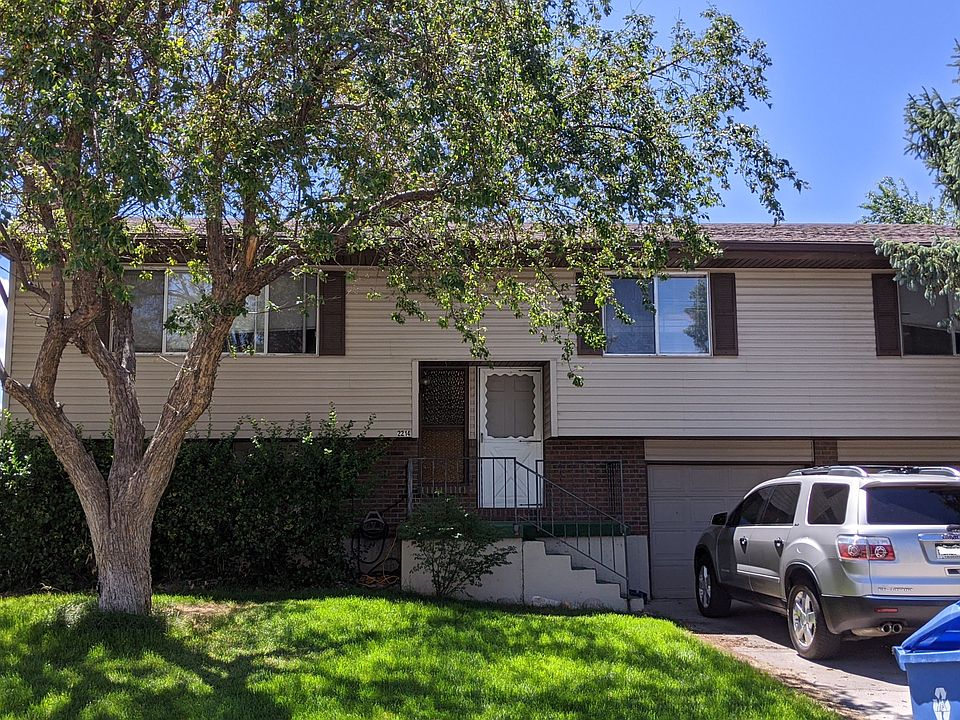 1st image of 2214 Essex St