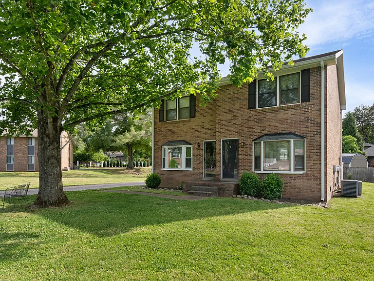 108 Meredith Pl #B — Photo 12
