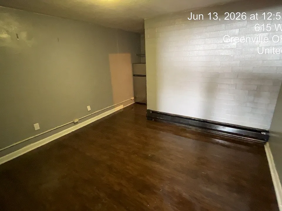 609 Walnut St #20
