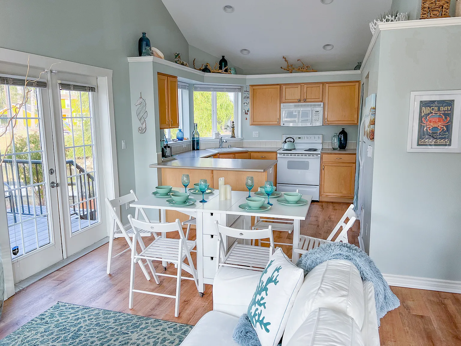 2 bed, 800 sqft, $3,275 — Photo 3