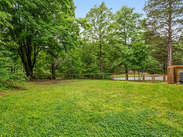 8805 Menard Ct — Photo 32