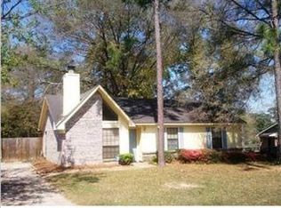 8690 Dutchman Woods Dr, Mobile, AL 36695