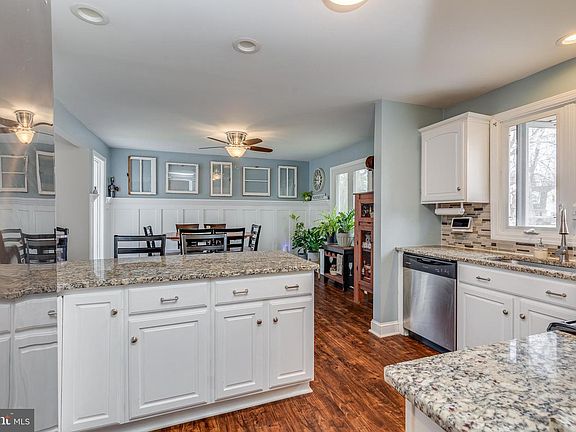 3rd image of 407 Indian Mills Rd