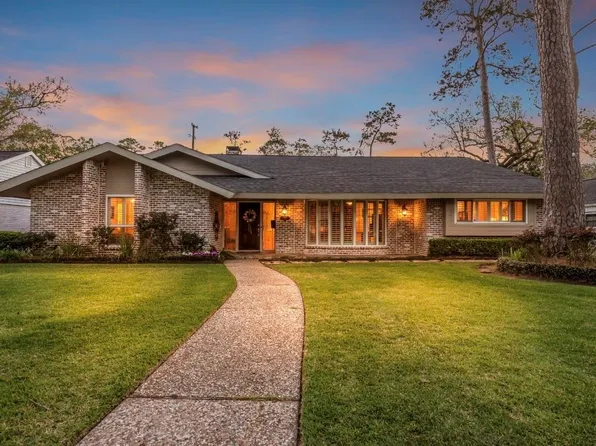 13511 Queensbury Ln, Houston, TX 77079