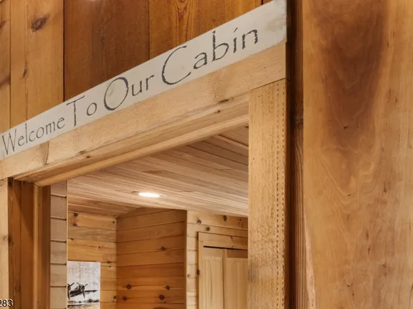 107 Cedar Dr, Andover Twp., NJ 07860