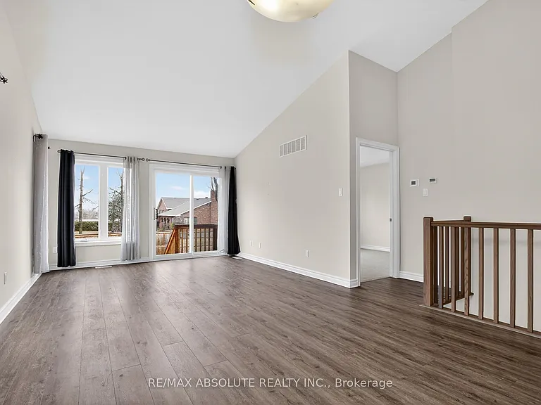 15 Seabert Dr — Photo 6