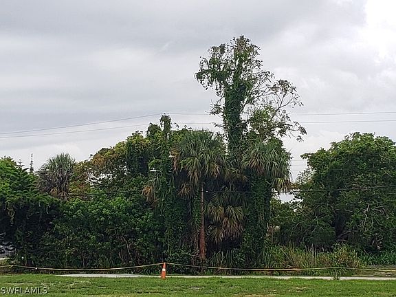 2nd image of 1859 Palm Ave