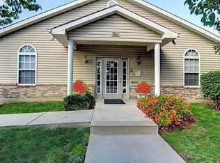 655 Marina Dr #G, Saint Charles, MO 63301