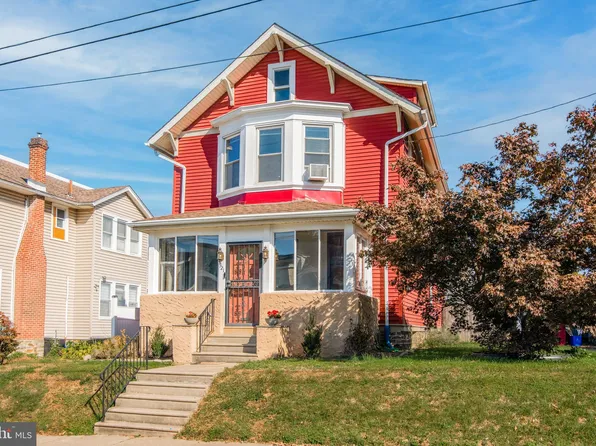 321 Fanshawe St, Philadelphia, PA 19111