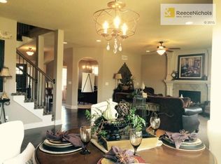 1403 Vista Cv, Raymore, MO 64083