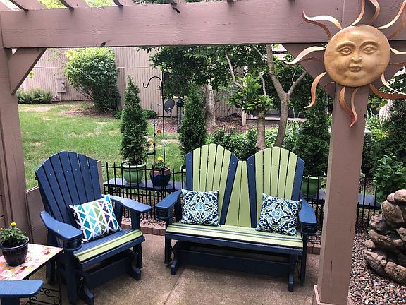 Private Back Patio!