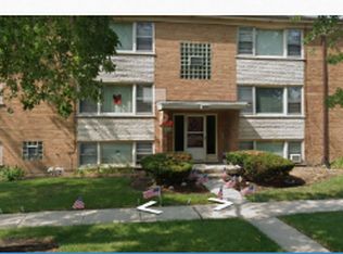 610 N Wolf Rd APT 10, Hillside, IL 60162