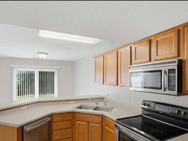 5512 Hunley Ct — Photo 13