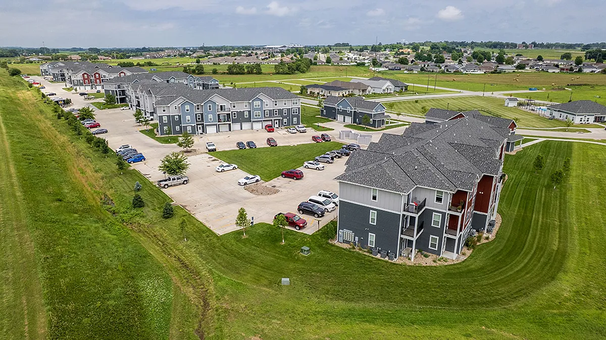 Building Photo - 703 Legacy Dr