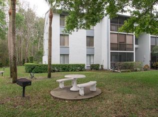1344 Pine Ridge Cir E APT B3, Tarpon Springs, FL 34688