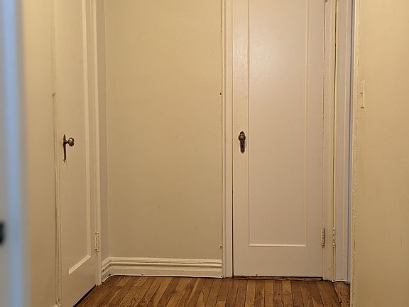 3rd image of 210 Martine Ave APT 3J
