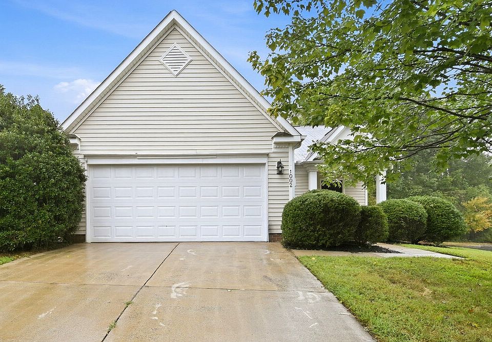 1st image of 1002 Great Falls Dr