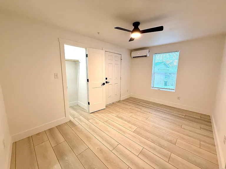 2204 W San Antonio St #3 — Photo 14