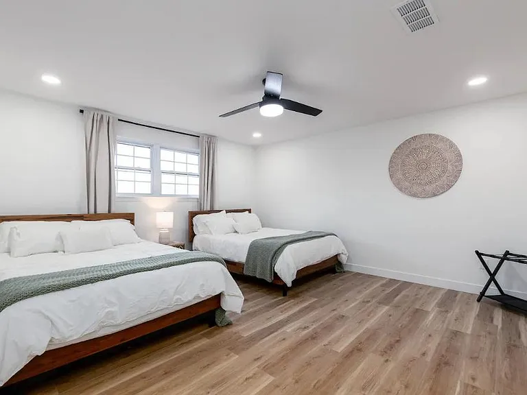 306 W Lookout Dr — Photo 6