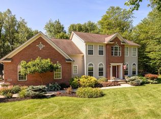 2594 Pine Lake Trl, Uniontown, OH 44685