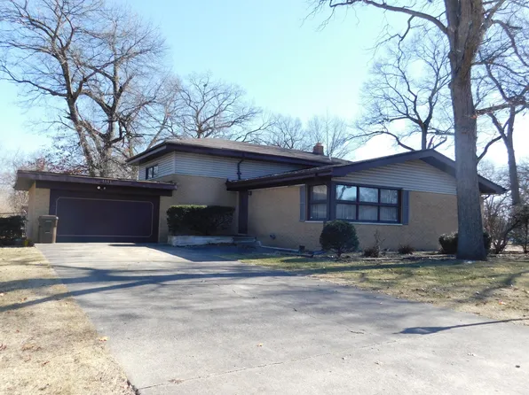 4141 Oak Ln, Gary, IN 46408