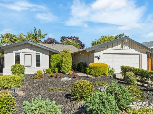 8166 Canyon Oak Dr, Citrus Heights, CA 95610