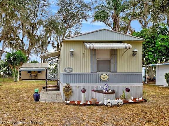 3rd image of 3317 Sonnet Rd