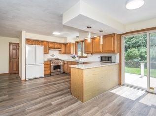 216 Totten Pond Rd, Waltham, MA 02451