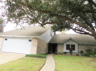 415 Paisano Dr, Victoria, TX 77904