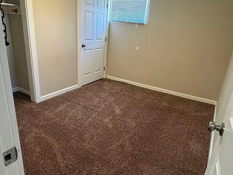 6565 Beacon Ave S — Photo 9