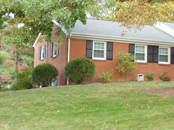 2nd image of 701 Hickory Hill Dr