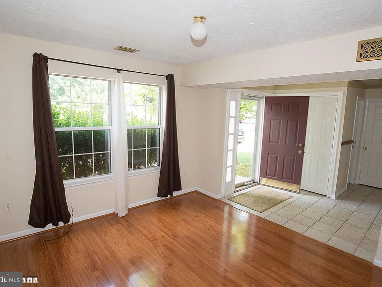 6128 Hoskins Hollow Cir #B — Photo 7