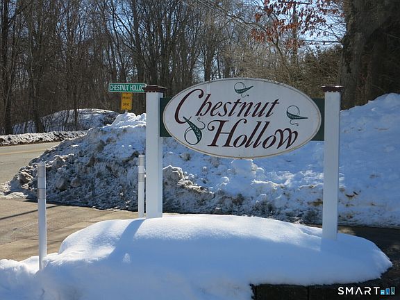 2nd image of 7 Chestnut Hollow Road #7