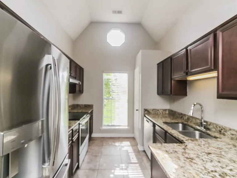 4880 Briona St — Photo 10