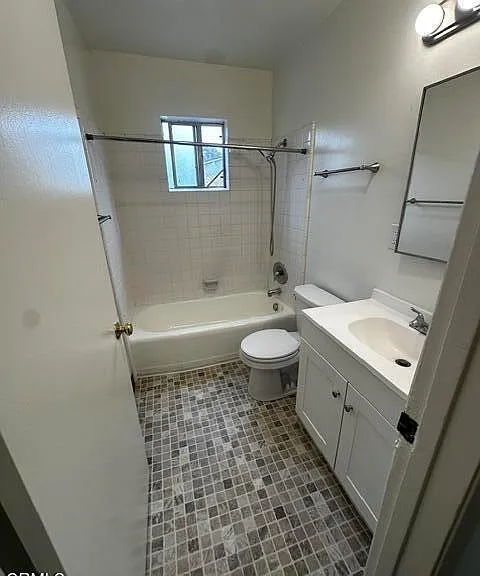 137 De Anza Dr — Photo 6
