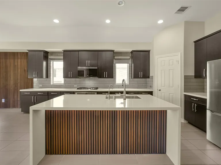 10919 Walts Run Ln — Photo 25