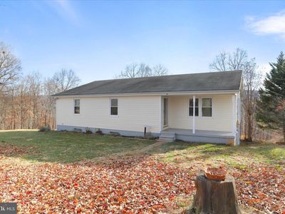 13 Oriole Cir, Berkeley Springs, WV, 25411