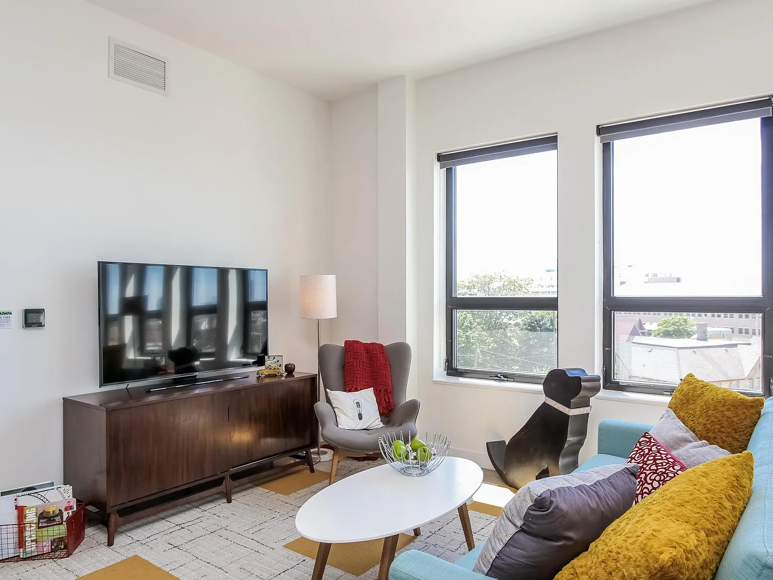 345 State Street Apartments — Photo 4