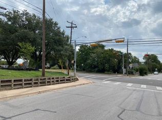 1815 Cedar Ave, Austin, TX 78702