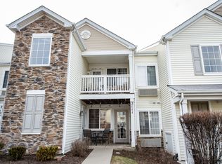 2111 Silverstone Dr #2111, Carpentersville, IL 60110