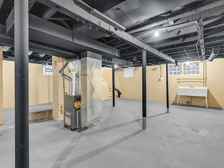 3606 Cadieux Rd — Photo 35
