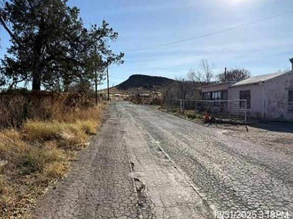 5th image of 528 Paisano Dr