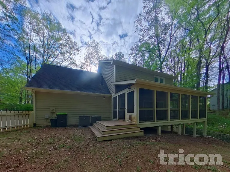 245 Bentley Way — Photo 16