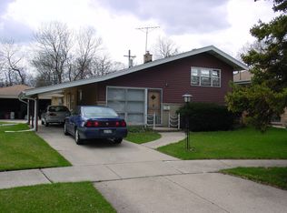 6961 Wright Ter, Niles, IL 60714
